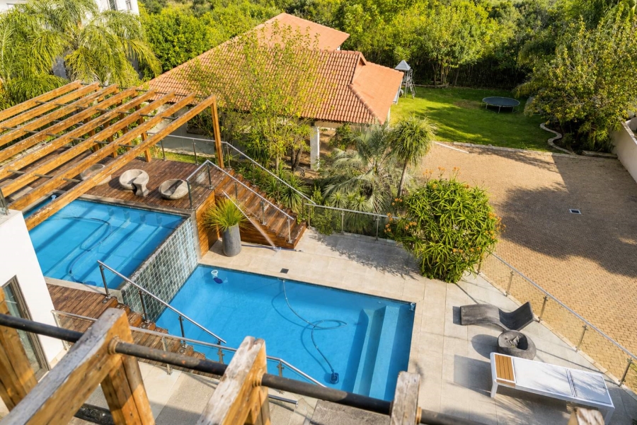 6 Bedroom Property for Sale in Birdwood Estate North West